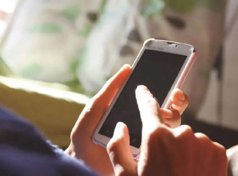 インターネットが繋がるスマホやタブレットもしくはPC