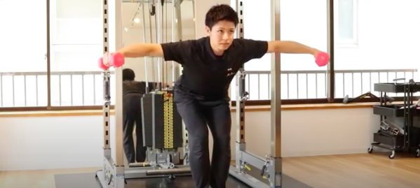 ベントオーバーラテラル