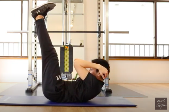 ストレートレッグクランチ