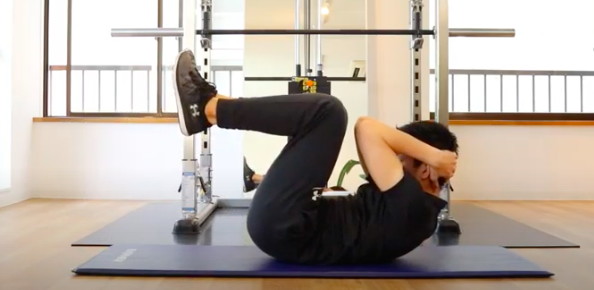 リバースクランチ