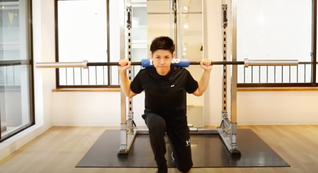 スプリットスクワット