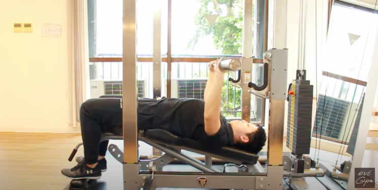 デクラインベンチプレス