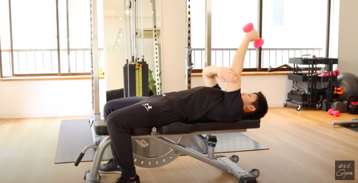 ワンハンドトライセプスエクステンション