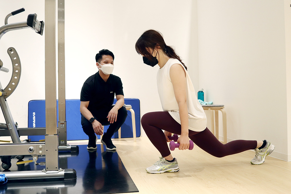 下半身のトレーニングをしている様子